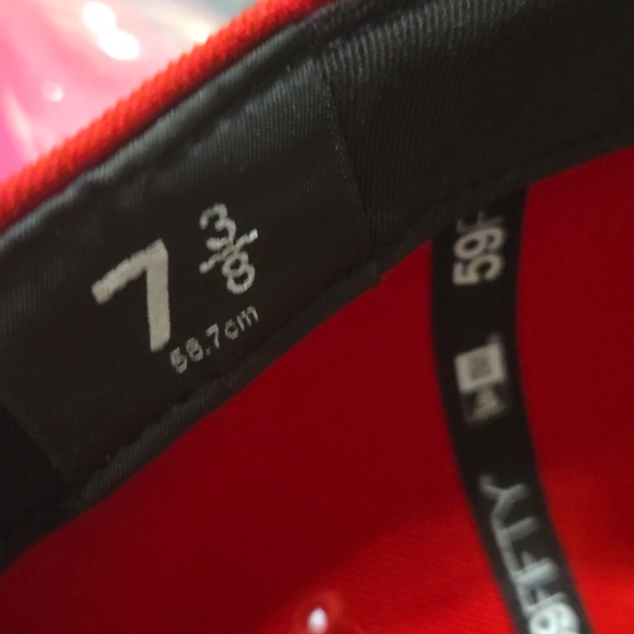 New era hat - Picture 3 of 5